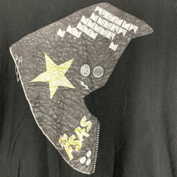 5/$25 Famous Black Shirt - Picture 3 of 4